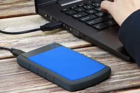 Мир внешних накопителей выбор между HDD и SSD